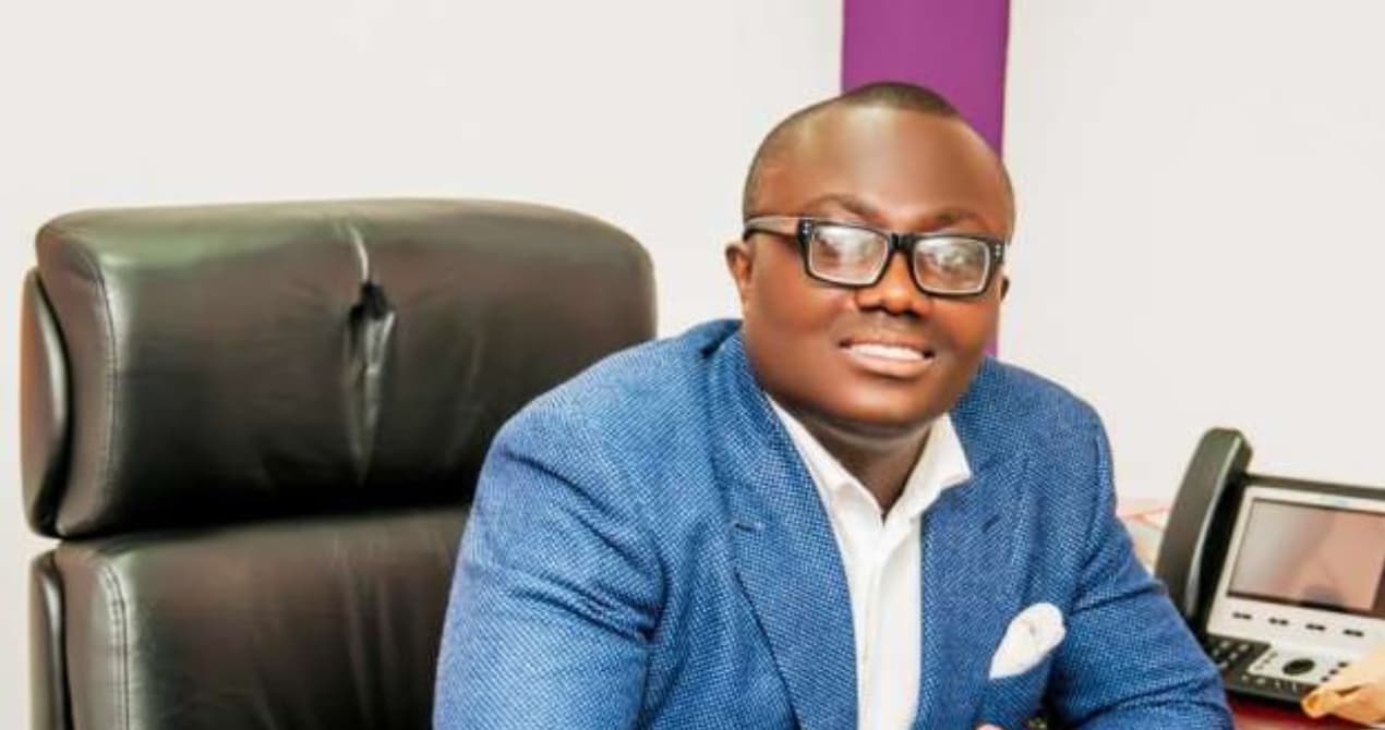 Bola Ray Net Worth