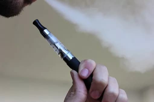 6 Tips to Keep in Mind While Transporting THC Vape Pens Through Postal Services