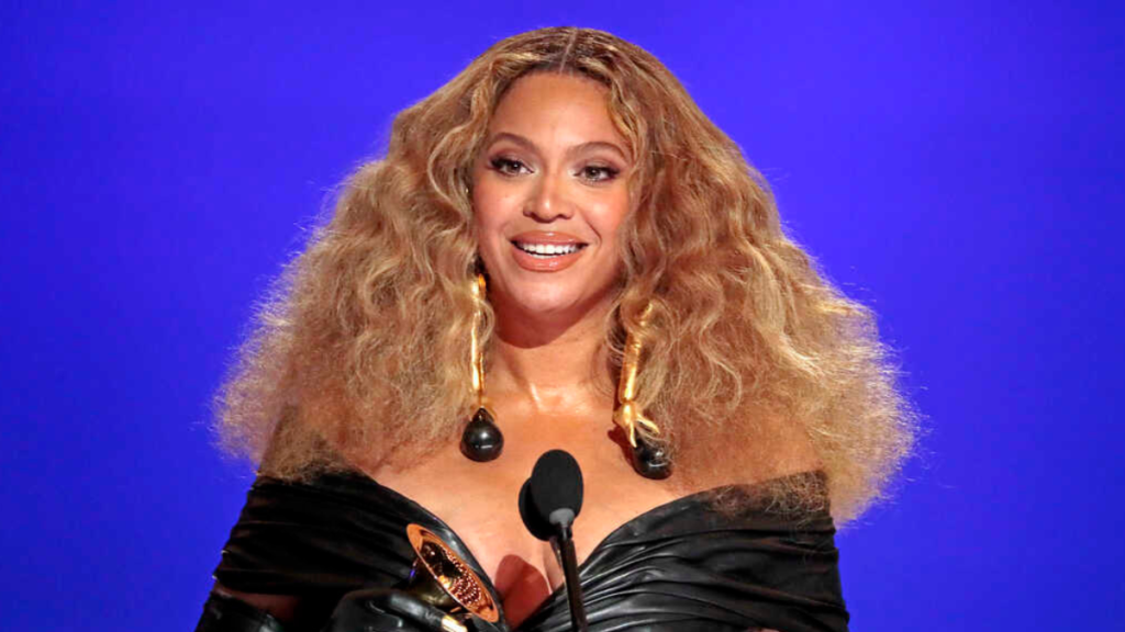 Top 20 Hottest Women in the World 28 Most beautiful women in the world