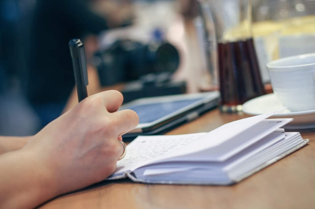 How to Maintain Your License as an Insurance Agent