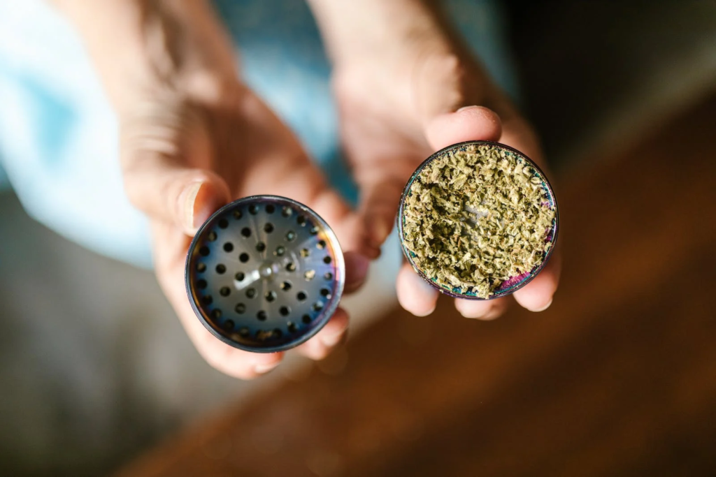 Why Should You Buy CBD Isolate In Bulk